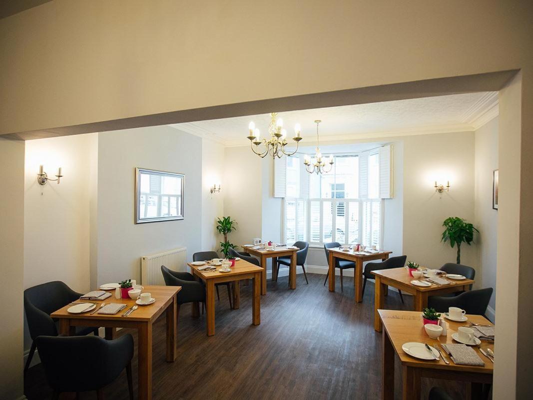The Townhouse Hotel Тенби Екстериор снимка